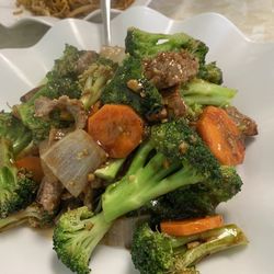 Bamboo Chopsticks - Beef and broccoli