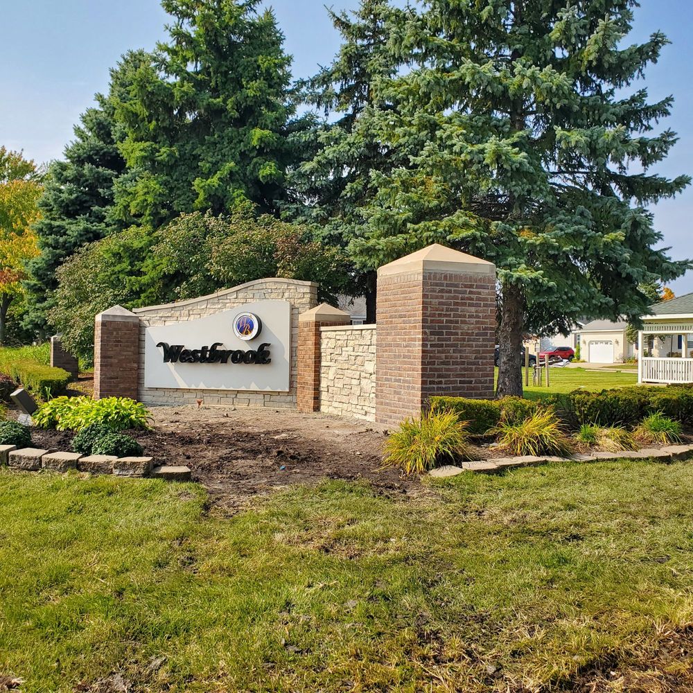 WESTBRIDGE MANOR Updated September 2024 12 Reviews 45301 Chateau