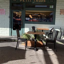 Exterior outside entrance of Petit Trois - Outside Front of restaurant - Los Angeles, California Exterior outside entrance of Petit Trois - Outside Front of restaurant - Los Angeles, California