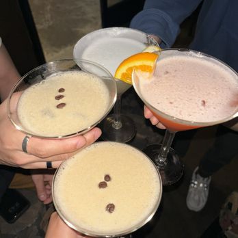 Martuni's - Lounges Near Me - San Francisco, California
