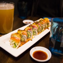 Tamari Bar - Tamari Bar Sushi Roll