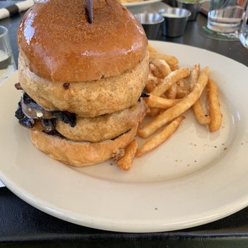 Morrison - Burbank - Mushroom burger with fries - Gastropubs Near Me - Burbank, California