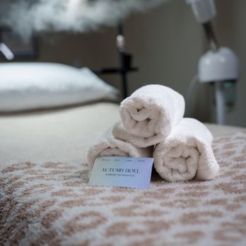 Autumn Noel Esthetics - Estheticians Near Me - Everett, Washington