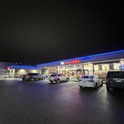 Holiday Station Stores