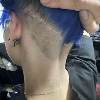 Great Clips - They cut my friend's hair way too short when she only asked for an undercut and even made the undercut uneven - Hair Salons Near Me - Manhattan, Kansas Great Clips - They cut my friend's hair way too short when she only asked for an undercut and even made the undercut uneven - Hair Salons Near Me - Manhattan, Kansas
