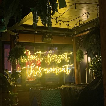 Kuba Cabana - Outside lights - Cuban Near Me - Doral, Florida