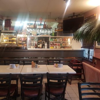 Caribbean Curry House - Small and cozy - Caribbean Near Me - Montreal, Quebec Caribbean Curry House - Small and cozy - Caribbean Near Me - Montreal, Quebec