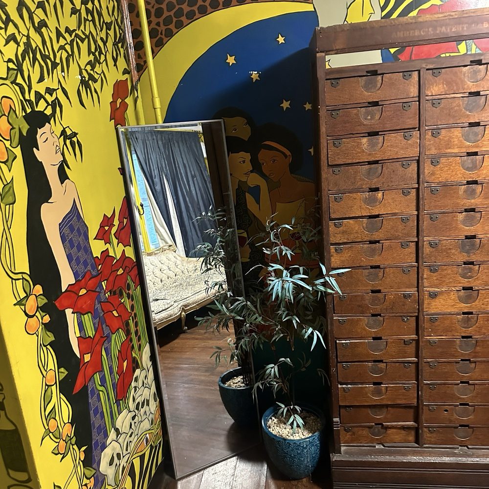 48 Record Bar - Bathroom (3/3) - Bars Near Me - Philadelphia, Pennsylvania