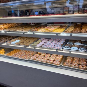 Earl's Donuts - Donut showcase - Donuts Near Me - Chatsworth, California Earl's Donuts - Donut showcase - Donuts Near Me - Chatsworth, California