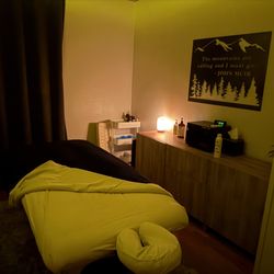 Northern Arizona Massage and Wellness - Corner of the room
