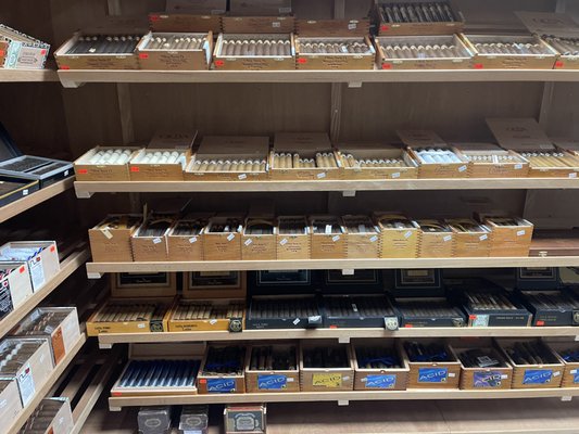 Capo Hookah Lounge & Cigar Lounge by null