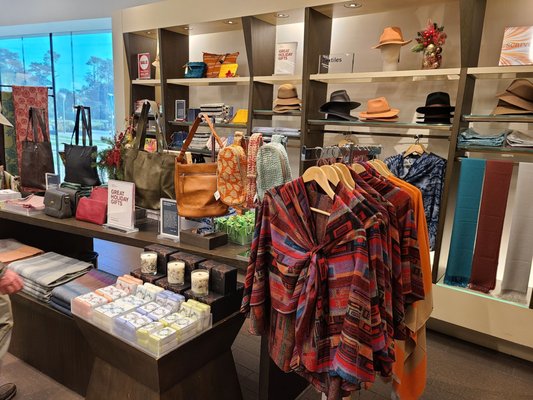 de Young Museum Store by null