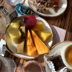 Hale Aloha - Fresh fruit and Poi