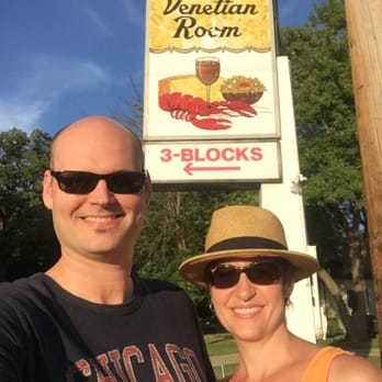 Verucchi's Ristorante - My bride and I! - Italian Near Me - Spring Valley, Illinois