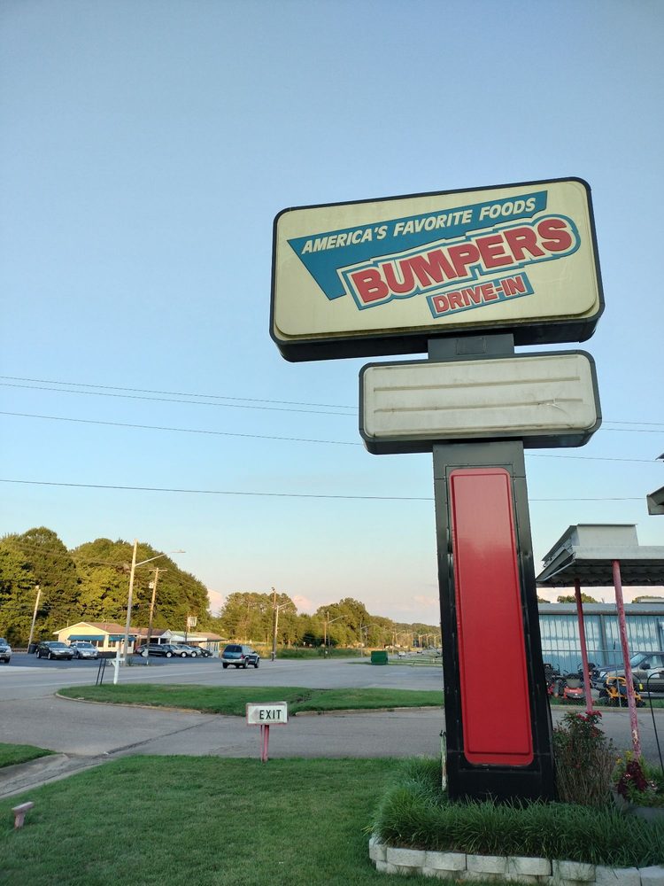 BUMPERS DRIVEIN Updated July 2024 912 W Bankhead St, New Albany