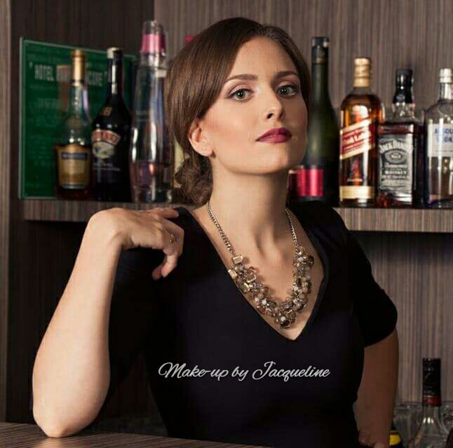Makeup by Jacqueline Logo
