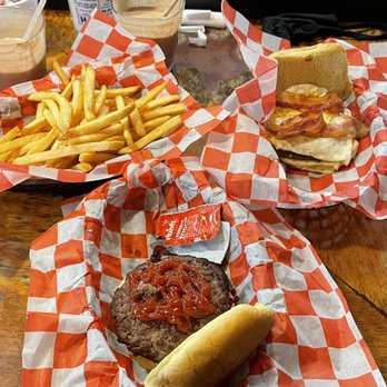 Hamburger Inn Diner - Burgers and fries - Burgers Near Me - Delaware, Ohio Hamburger Inn Diner - Burgers and fries - Burgers Near Me - Delaware, Ohio