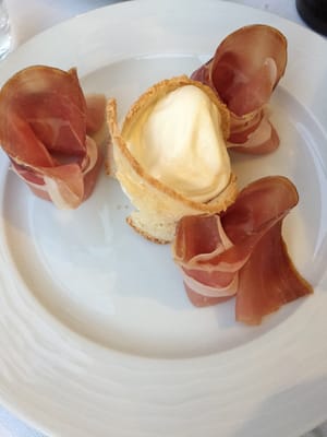 Al pozzo etrusco di Fabrizio Grilli by null