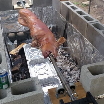 Gordon Dey Farms, LLC - Pig Roast.
Roasting a Gordon Dey Farm pig - Grocery Near Me - Cranbury, New Jersey