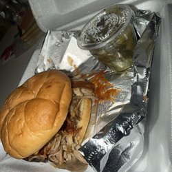 Park Avenue BBQ Grille - Pork sammy