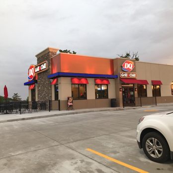 Dairy Queen Grill & Chill - Store front - Ice Cream & Frozen Yogurt Near Me - Ottawa, Illinois
