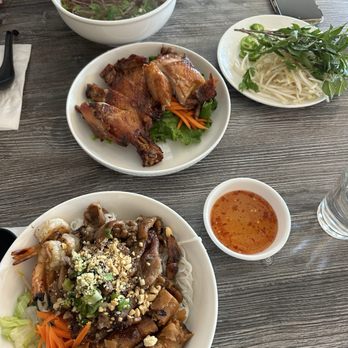 Ben Tre - Vermicelli bowl with pork and egg rolls - Vietnamese Near Me - San Francisco, California