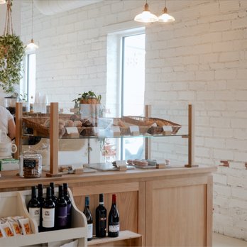 Fariner Bakery - Beautiful interior - Bakeries Near Me - Ashland, Nebraska