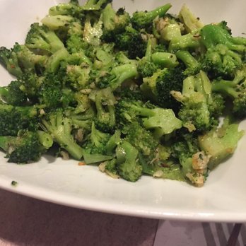 Bruno Scipioni's Italian Ristorante & Pizzeria - Broccoli aglio olio - ok but overcooked - Italian Near Me - Bethlehem, Pennsylvania Bruno Scipioni's Italian Ristorante & Pizzeria - Broccoli aglio olio - ok but overcooked - Italian Near Me - Bethlehem, Pennsylvania