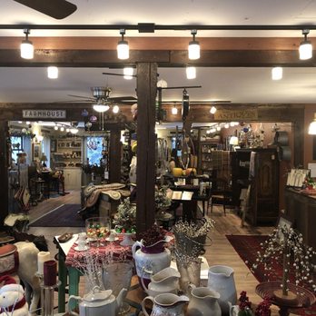 The Stratton Parsonage - Good looking shop...! - Home Decor Near Me - Stratton, Vermont