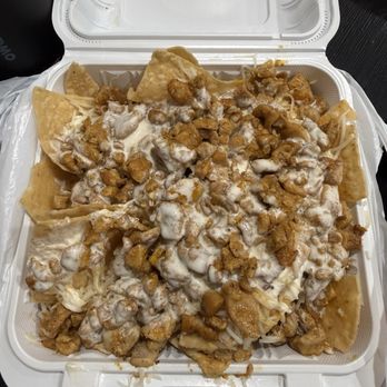 Tacos La Doña - chicken nachos - Mexican Near Me - San Gabriel, California