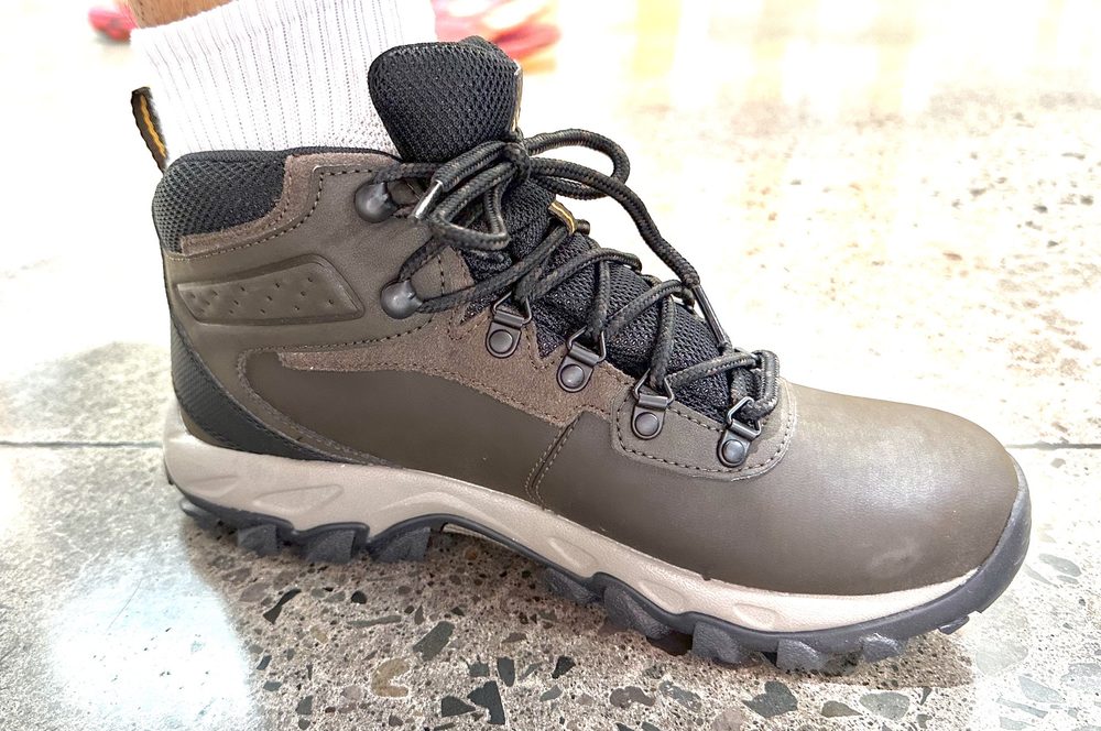 FAMOUS FOOTWEAR Updated September 2024 62 Photos & 30 Reviews