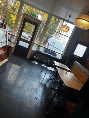 Redwing Cafe by null