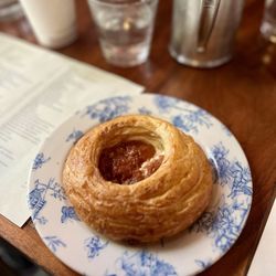 Lardo - Guava croissant, 8/10