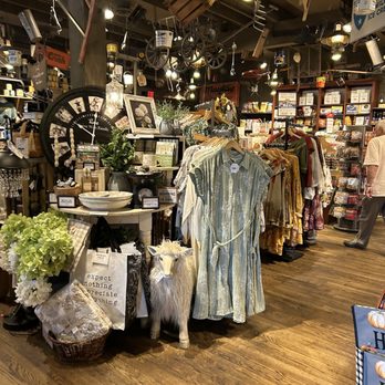 Cracker Barrel Old Country Store - Breakfast & Brunch Near Me - Shepherdsville, Kentucky Cracker Barrel Old Country Store - Breakfast & Brunch Near Me - Shepherdsville, Kentucky