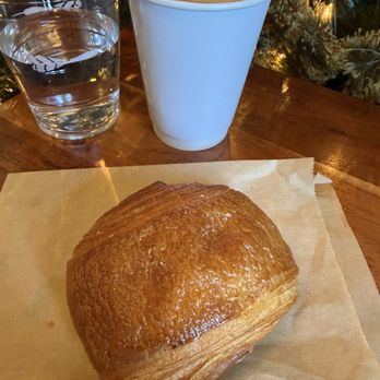 Dart coffee Co - Chocolate croissant - Coffee Roasteries Near Me - Santa Barbara, California