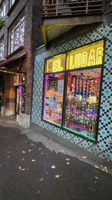 El Lugar Bodega Bar by null