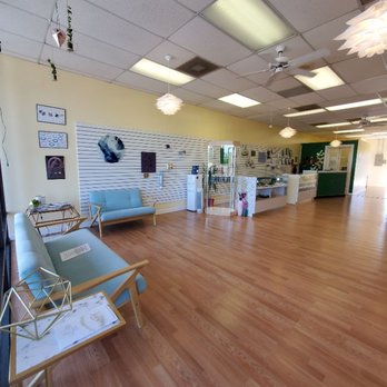 EmbellishMe - Front waiting area - Piercing Near Me - Greenville, South Carolina EmbellishMe - Front waiting area - Piercing Near Me - Greenville, South Carolina