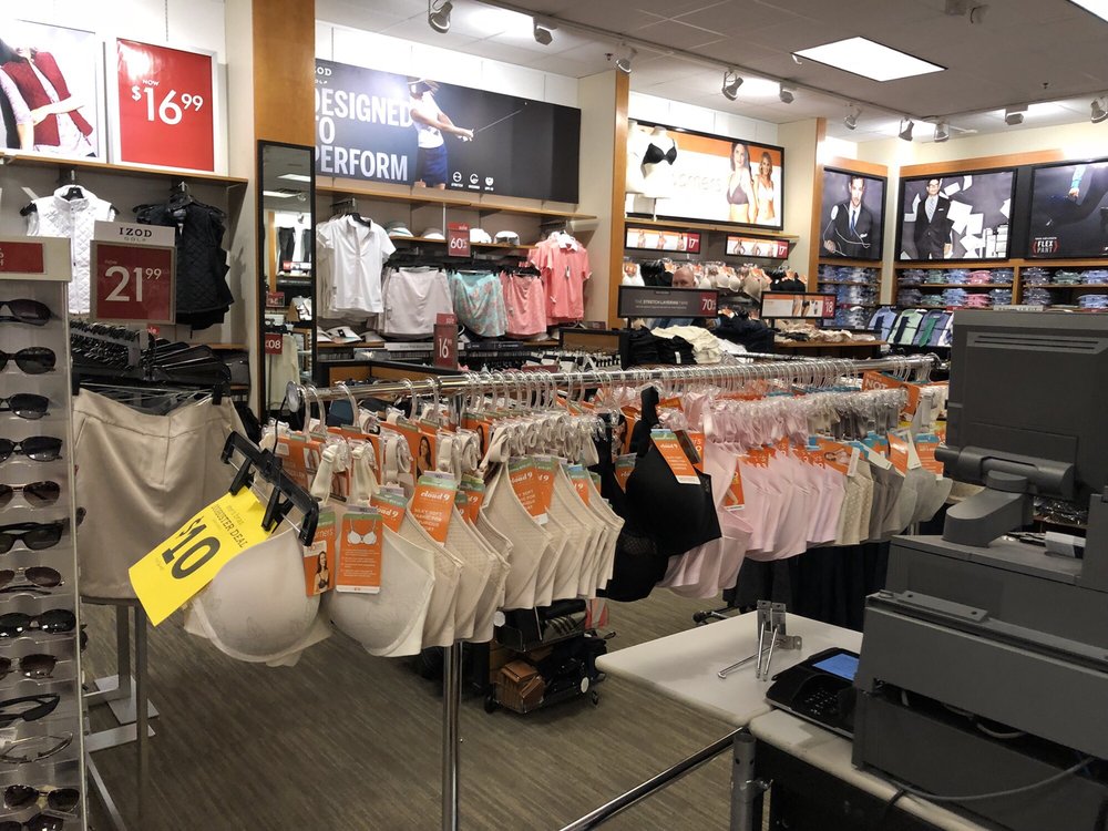 VAN HEUSEN FACTORY OUTLET Updated October 2024 4000 Arrowhead Blvd