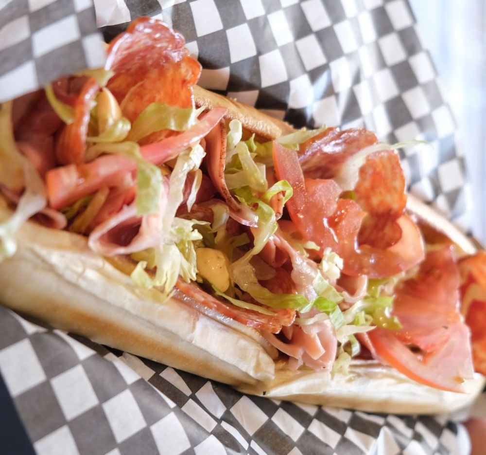 FRANKLIN’S SUBS AND SUDS Updated August 2024 66 Photos & 38 Reviews