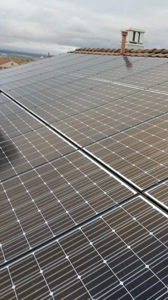 Slide of Dutchmen Construction