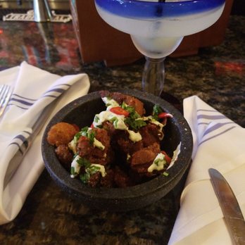 La Roca - Lechonas and margarita - Mexican Near Me - Philadelphia, Pennsylvania