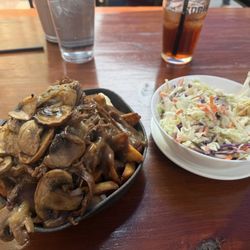 Social Beer Haus - Beef dip poutine and coleslaw
