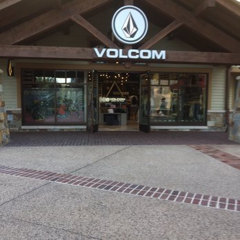 Volcom - Store front - Women's Clothing Near Me - Orlando, Florida