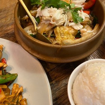 Sisters Thai - Thai Near Me - Potomac, Maryland Sisters Thai - Thai Near Me - Potomac, Maryland