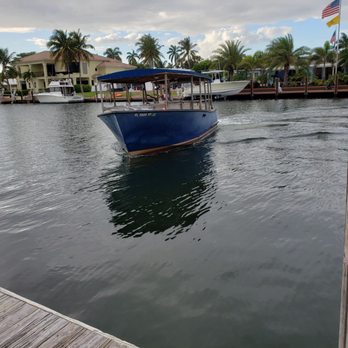 Cap's Place Island Restaurant - Seafood Near Me - Lighthouse Point, Florida