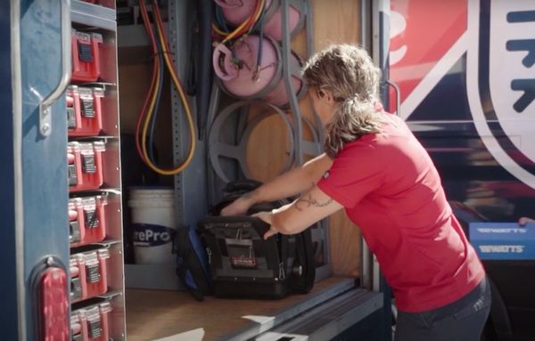 Heritage Home Service Logo