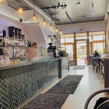 Heartwood Coffee Roasters - Chagrin location - Coffee & Tea Near Me - Chagrin Falls, Ohio