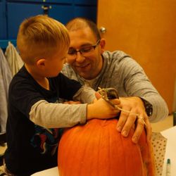 Kirkland Co-Operative Pre-School - Pumpkin carving night