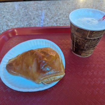 La Gran Uruguaya Bakery - Bakeries Near Me - Jackson Heights, New York
