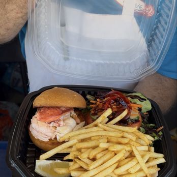 Wave Crave - Food Trucks Near Me - Montauk, New York Wave Crave - Food Trucks Near Me - Montauk, New York